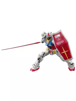 Gundam RX-78-2 Ver. 2.0 - Real Grade 1/144 Gunpla - Bandai Model Kit Figure