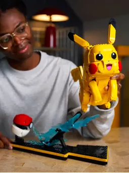 Pikachu e Poké Ball - Pokémon - Lego