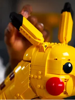 Pikachu e Poké Ball - Pokémon - Lego